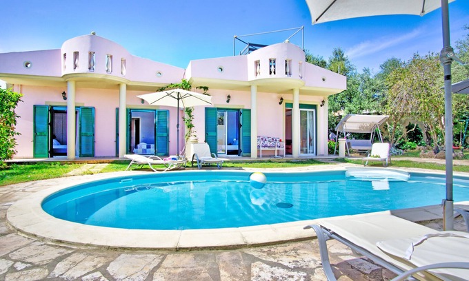 Chalikounas Villa | Villa Zaira: Oceanfront Retreat with Private Pool & 10/10 Rating