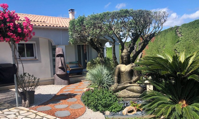 Colombiers Villa | Villa ZEN: Poolside Retreat with BALI Garden by Canal du Midi