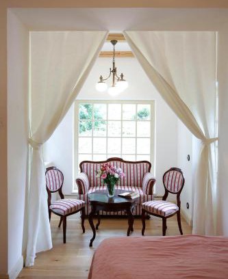 Alsobogat House | Pet-Friendly Retreat at VillabogART: Rated 9/10 by Guests