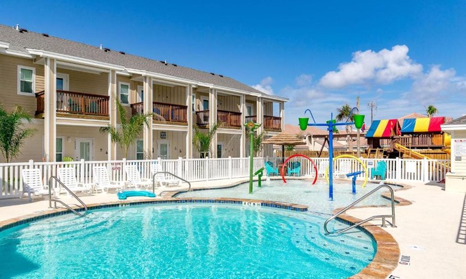Corpus Christi Villa | Beachside Retreat: Village by the Beach B922K with Pool