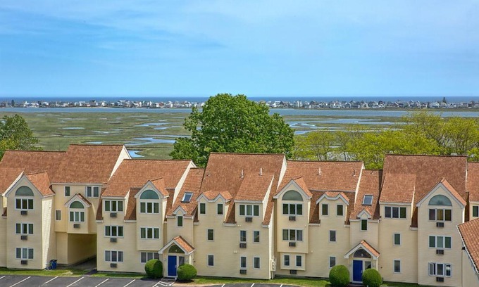 Wells Resort | Oceanfront Retreat at Village By The Sea - 4 Star Comfort