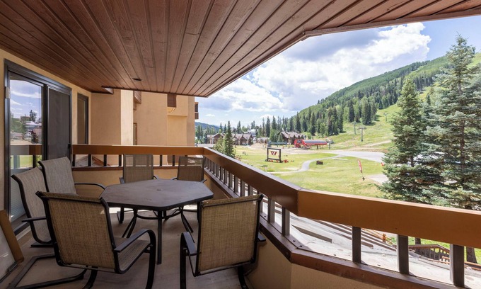Purgatory Condo | Top-Rated Village Center 411 with Spa and Pool Access