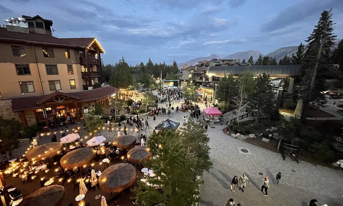 Mammoth Lakes Resort | Exclusive Village Center Stage - Premium Suite with Spa & Pool