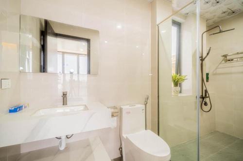 Sam Son Villa | Relax at Village Sầm Sơn with a Refreshing Pool Access