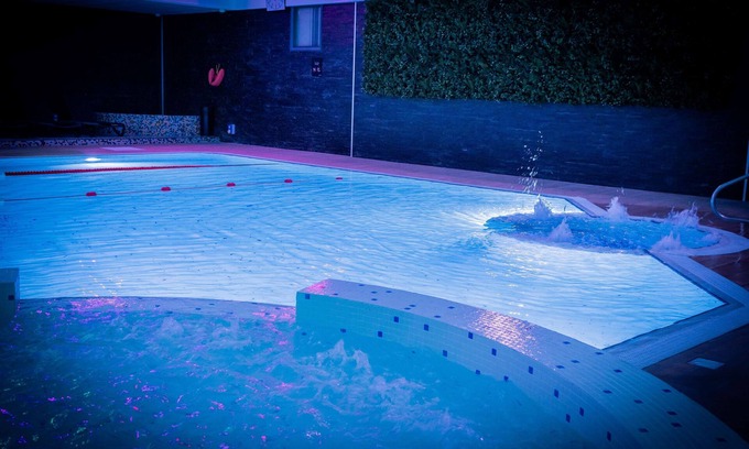 Whitchurch Hotel | Discover Village Hotel Cardiff: Pool, Spa & Family Amenities