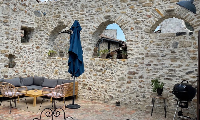 Allegre Les Fumades House | Cozy Village House with Patio and Spa Amenities