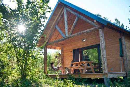 Antonne-et-Trigonant Resort | Experience Comfort at Village Huttopia Lanmary by the Ocean