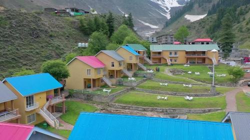 Kohistan Hotel | Village Inn Naran