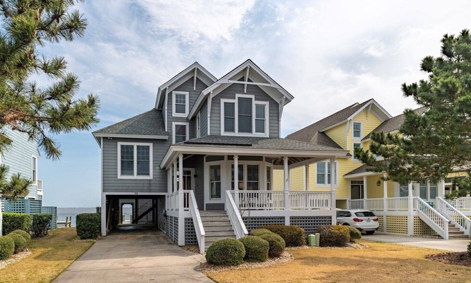 Manteo House | Oceanfront Village Landings 70: Remodeled Retreat with Pool