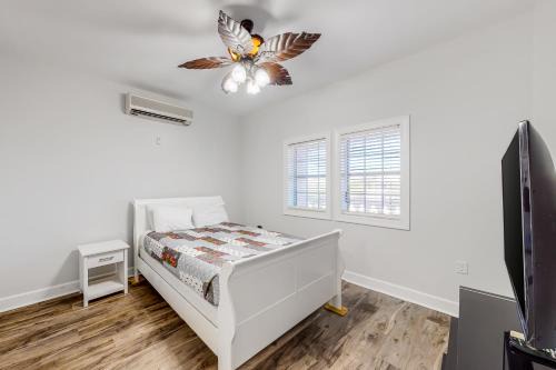 Seacrest Beach Hotel | Discover Village of South Walton CB 243 with Pool & Hot Tub