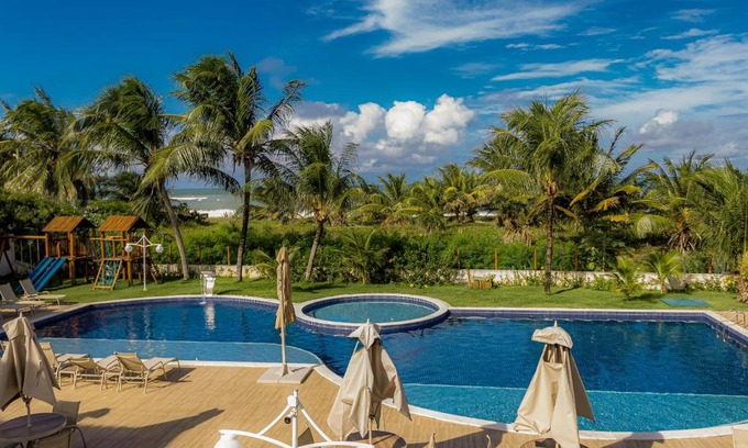 Itacimirim Apartment | Beachside Retreat at Praia da Espera - Guest Rated 9.7/10