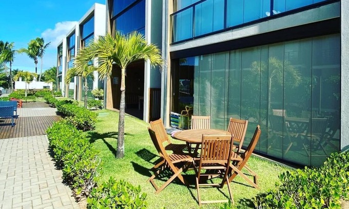 Buri Satuba Apartment | Villagem Itacimirim: Beachfront Retreat with Ocean Views