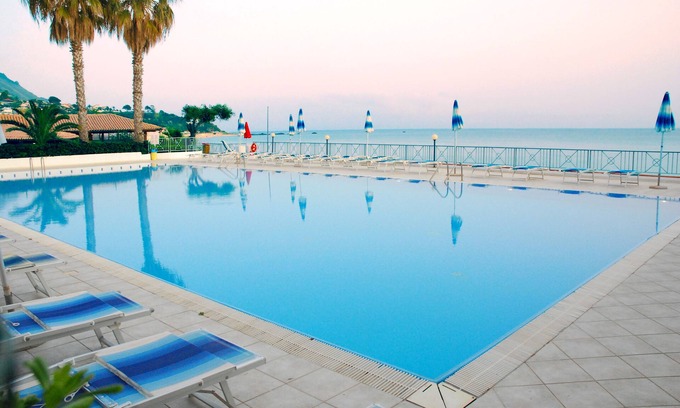 Santa Maria Hotel | Relaxing Ocean View Retreat at Villaggio Baia d'Ercole