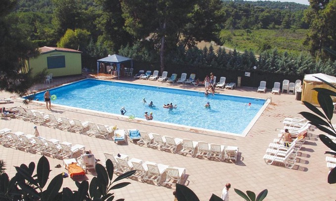 Mandrione Resort | Discover Villaggio Club Baia di Paradiso with Pool & Pets