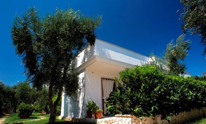 Mattinata Resort | Discover Villaggio San Matteo Resort with Pool & Breakfast