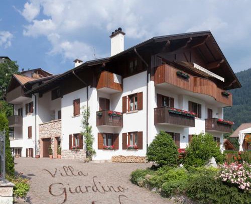 Molveno Apartment | VillaGiardino: Oceanfront Retreat with Breakfast & Pet-Friendly