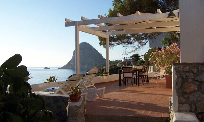 Bagheria Villa | Seaside Escape at Villalauramarie with Pool & Garden