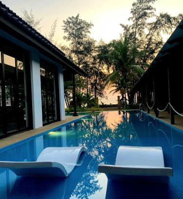 Batu Buruk Villa | Experience Villapadu Bayu: 4-Star Oceanfront Paradise