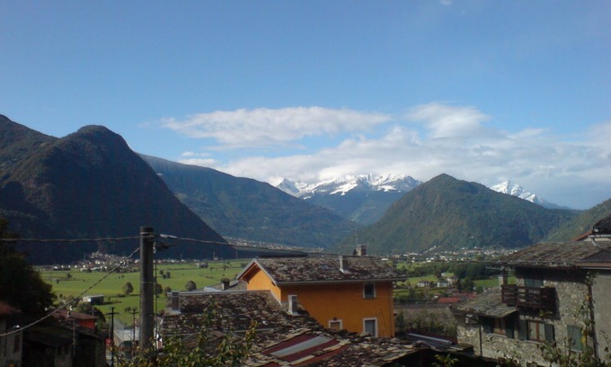 Buglio in Monte House | Idyllic Villapinta: Country Cottage with Spa & Family Amenities
