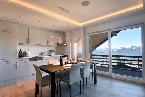 Villars-sur-Ollon Apartment | Experience Villars Soleil: 4-Star Stay with Family-Friendly Dining