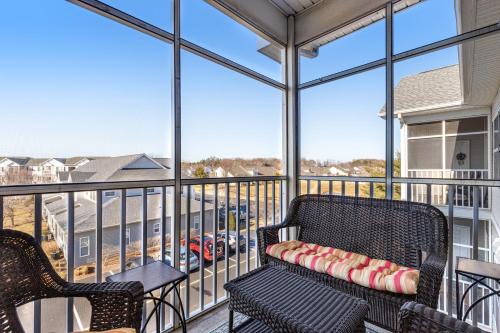 Rehoboth Beach Apartment | Relax at Villas at Bay Crossing - Top-Notch Pool & Family Fun