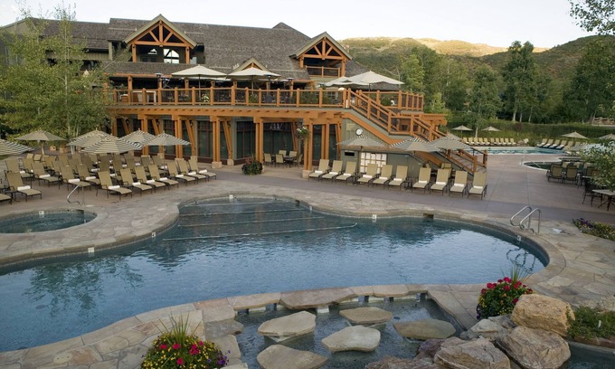 Snowmass Village Apartment | Villas at Snowmass Club: Guest Rated 9.2 with Spa & Pool