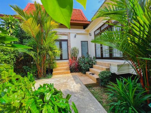Ko Pha-ngan House | Oceanfront Villas Chaba: Family-Friendly 4-Star Retreat
