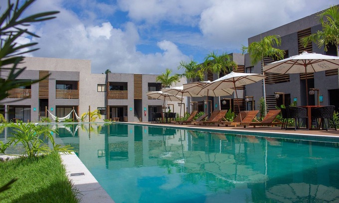 Porto de Pedras Apartment | Top-Rated Villas Manatee with Pool, Spa & Breakfast