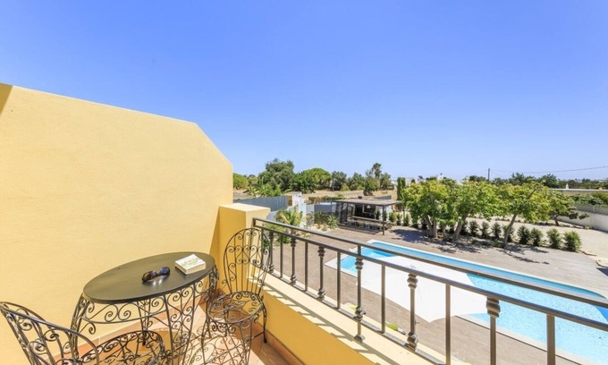 Olhao Apartment | Inviting Villas Marim Jay Studio with Pool & Kitchen