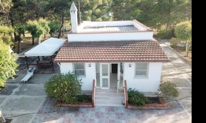 Chiesiola House | VillaZZurra: Nature Retreat with Oceanfront Bliss