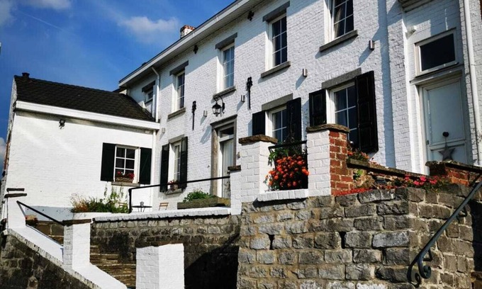 Villers-la-Ville House | Inviting Gîte de Charme in Villers-la-Villa with Ocean View