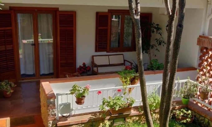 Partanna Villa | Cozy Villetta Just Steps from the Beach for Family Fun