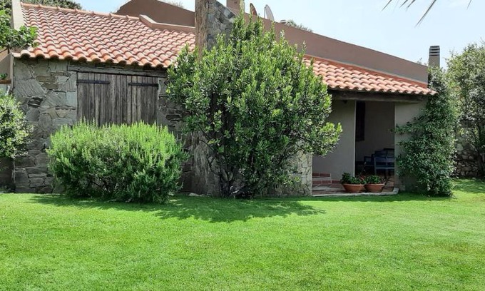 Chia House | Discover VILLETTA AIRES: Family-Friendly Retreat with High Ratings