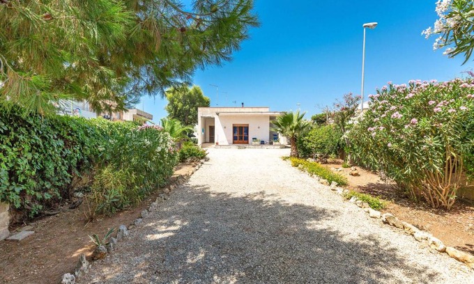 Torre Lapillo House | Pet-Friendly 4-Star Villetta Dany with Perfect Ratings