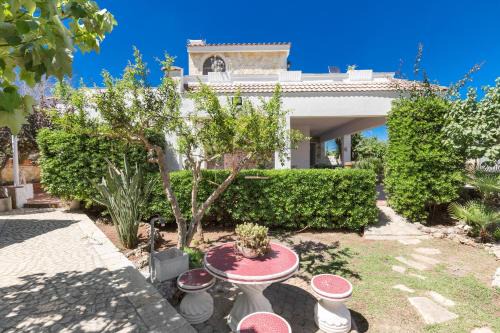 Porto Cesareo House | Family-Friendly Villetta delle Muse by BarbarHouse Awaits