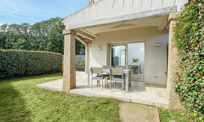 Pittulongu House | Villa Pellicano: Beachfront with Private Terrace & Wi-Fi