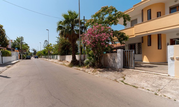 Baia Verde House | Inviting 3055 Villetta Sunset with Family-Friendly Amenities