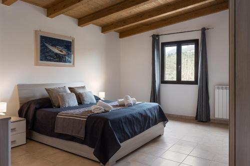 Gaeta Villa | Experience Bliss at Villino degli Ulivi - Pet Friendly Retreat