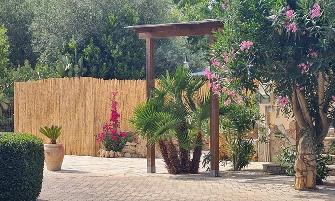 Alghero House | Villino Deluxe: Your Beachside Oasis with Family Amenities