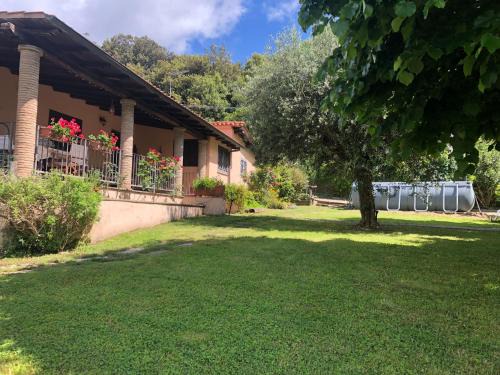 Campagnano di Roma Villa | Relaxing Oceanfront Stay at Villino Indipendente I Tigli