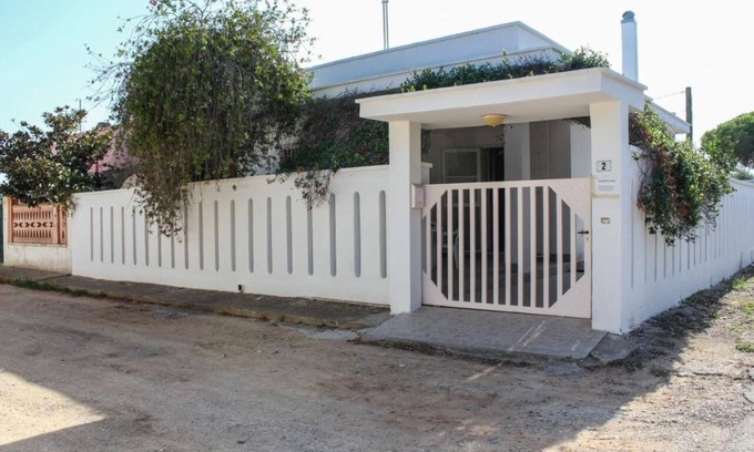 Casalabate House | Discover VILLINOCCHIDIMARE: Pet-Friendly Family Retreat