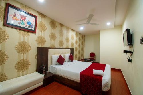 Brahmapur Hotel | Budget-Friendly Vinayak Bhavan with Family Amenities