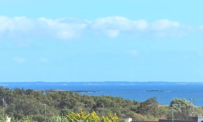 Sarzeau Cottage | Perfect Retreat: House with Enclosed Garden by the Sea