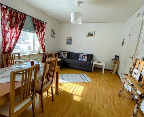 Blattnicksele House | Cozy Vindelälv Stuga: Pet-Friendly Retreat in Blattnicksele