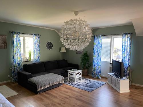 Skog Apartment | Pet-Friendly Vindsvåning Höga Kusten for Family Getaways
