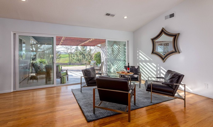 Paso Robles House | Vine View Terrace: Premier Wine Country Escape for Families