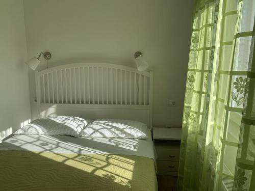 Sreser Apartment | Pet-Friendly Apartmani Vinka with Oceanfront Views
