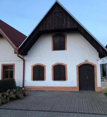 Veseli nad Moravou Apartment | Discover Vinný sklep v Zarazicích - Family-Friendly Retreat
