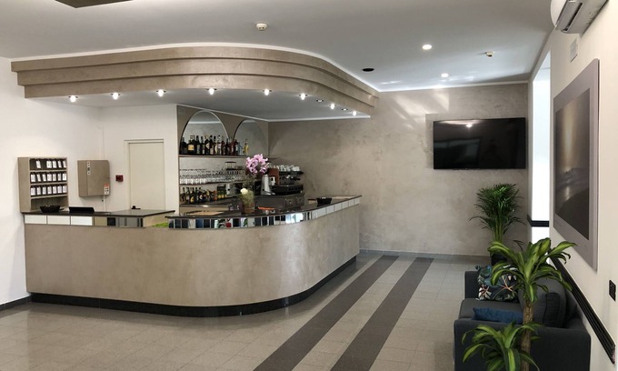Igea Marina Hotel | Vinsea Hotel: Guest Rated 10/10 with Spa & Breakfast Included