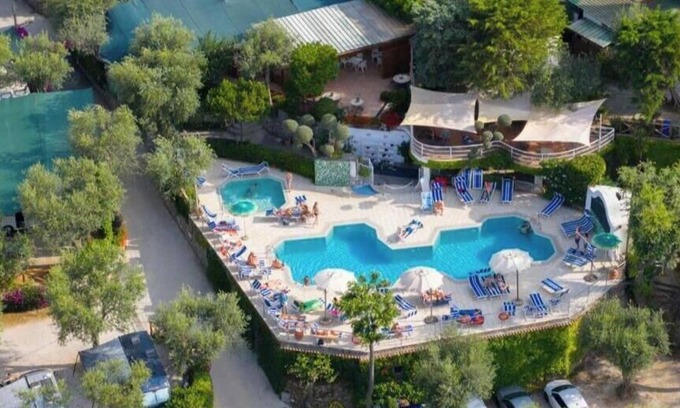 Castellammare di Stabia Apartment | Vintage Camper Sorrento